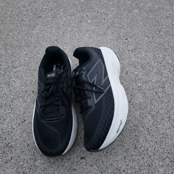 New Balance Fresg Foam 1080 Sneaker Men Size 9. 2E - Picture 3 of 16
